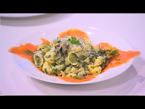 بالفيديو باستا مع شرائح السلمون المدخن