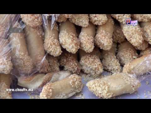 بالفيديو  إقبال كبير للمغاربة على حلويات العيد