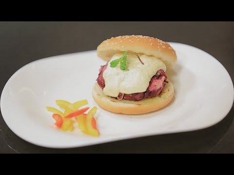 بالفيديو طريقة عمل سندوتش بنجر بجبنة حلوم مشوية