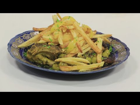 شاهد إعداد دجاج بالليمون والزيتون المخلل