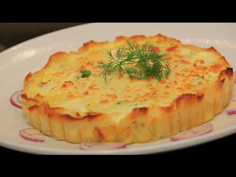 شاهد إعداد فطيرة جلاش بالدجاج والخضروات