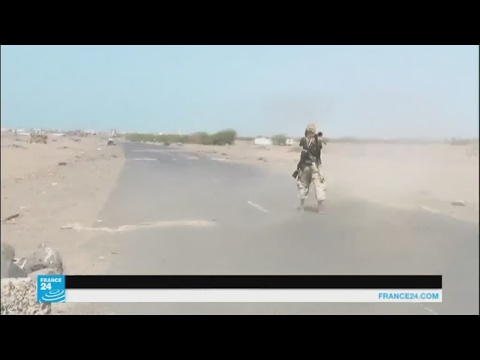 شاهد  استهداف معسكر القوات البحرية في منطقة الكتيب