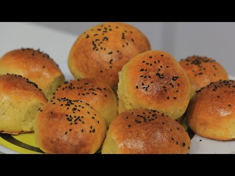 شاهد طريقة إعداد عيش الكايزر بالسمن