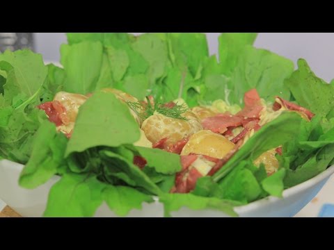 بالفيديو طريقة إعداد ومقادير سلطة بطاطس بالبيكون