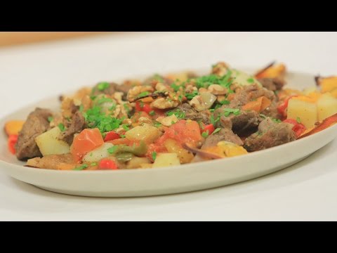 شاهد طريقة إعداد ورقة لحمة بالفواكة المجففة