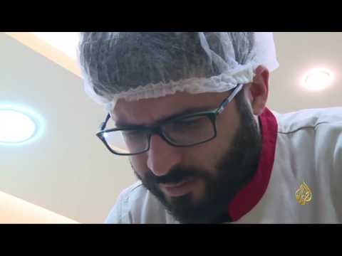 شاهد المفتقة حلوى لبنانية عمرها مئات الأعوام