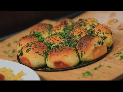 بالفيديو طريقة إعداد ومقادير رول بالثوم صيامي