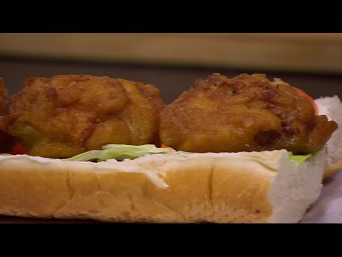 بالفيديو طريقة إعداد ومقادير سندوتش دبابيس دجاج محشية جبنة كريمية