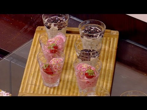 بالفيديو طريقة إعداد ومقادير آيس كريم بالموز و الفراولة