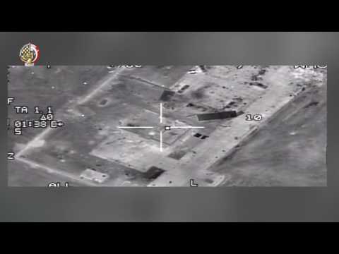 شاهد  القوات الجوية المصرية تقصف عددًا من مواقع المتطرفين في ليبيا