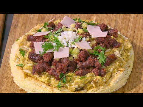 طريقة عمل بيتزا بالرومي والسجق