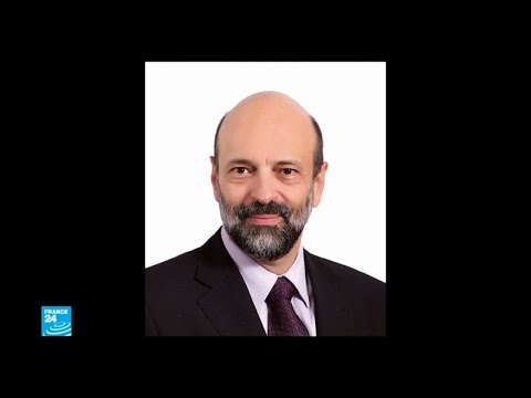 تعرف على عمر الرزاز المكلف بتشكيل الحكومة في الأردن