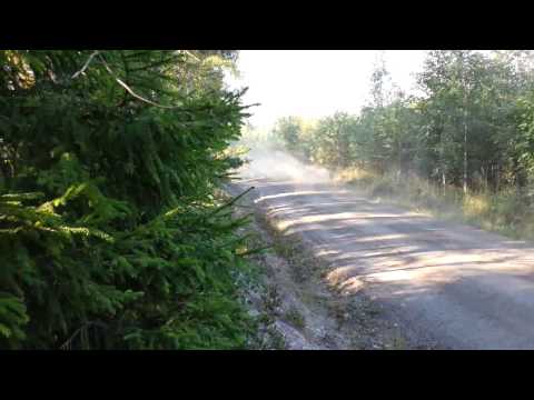 فيديو للأسطورة ماركوس غرونهولم وهو يختبر سيارة بولو ار الجديدة