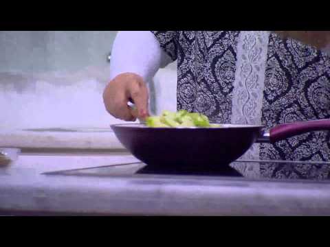 شاهد طريقة تحضير معكرونة بالسجق والكوسة