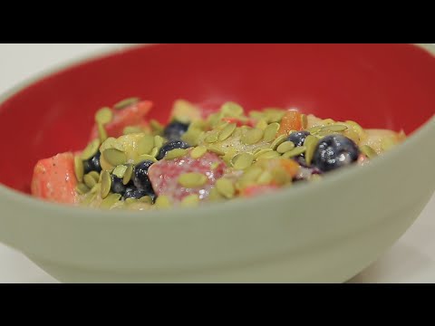 طريقة عمل سلطة فواكه بالزبادي