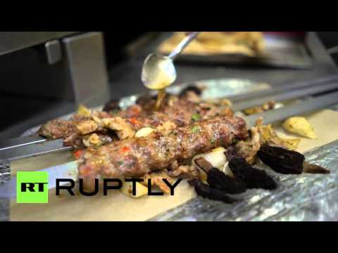 شاهد بيع أغلى وجبة كباب في العالم