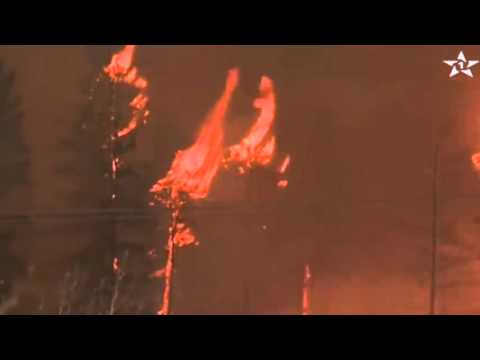 بالفيديو حرائق هائلة تلتهم الأخضر واليابس وتخلي مدينة بأكملها