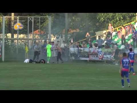 شاهد الجماهير الغاضبة تعتدي بوحشية على رئيس النادي