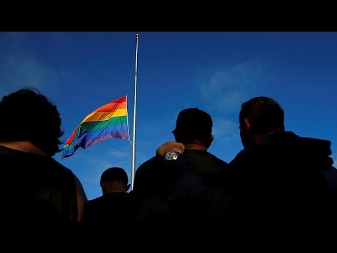 بالفيديو احد الناجين  من حادث اورلاندو يتحدث عن مشاهداته