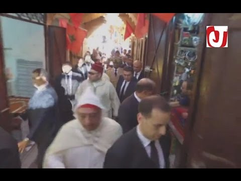 بالفيديو شاهد الملك محمد السادس بأزقة وأسواق المدينة القديمة في فاس