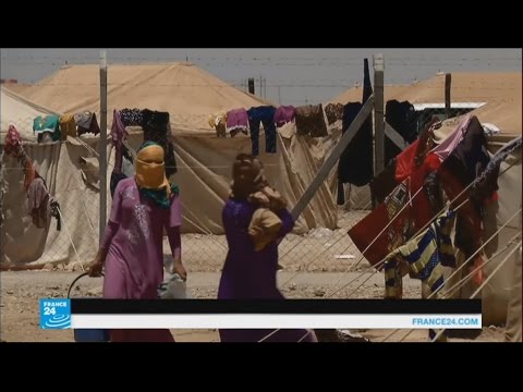 شاهد الفارون من الفلوجة والمحاصرون داخلها