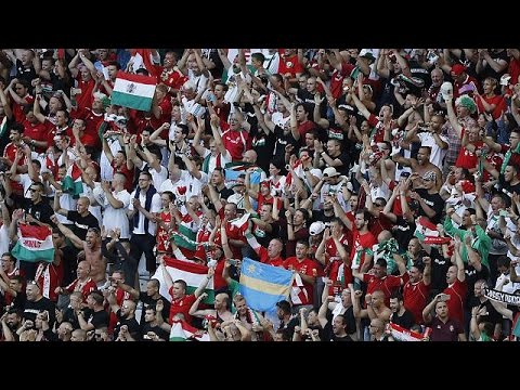 فيديو المنتخب المجري يحتفل بالعودة إلى عُرس كأس أوروبا 2016