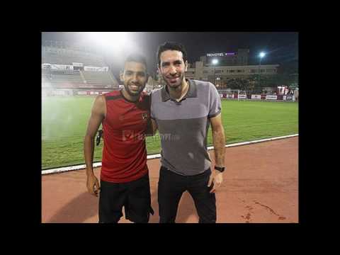 بالفيديو شاهد أبوتريكة يحضر تمرين الاهلي قبل مواجهة الاسماعيلي