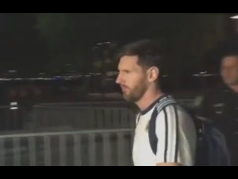 جمهور ميسي تواصل ضغطها على البرغوث للرجوع فى قرار الاعتزال