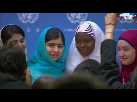 شاهد الناشطة الباكستانية ملالا إلى نادي الأغنياء في بريطانيا