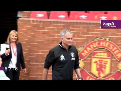 شاهد يونايتد يقدم جوزية مورينيو إلى الإعلام