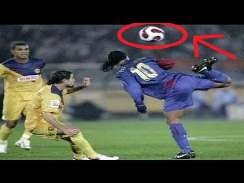 شاهد الساحر رونالدينهو أفضل من لمس الكرة في التاريخ
