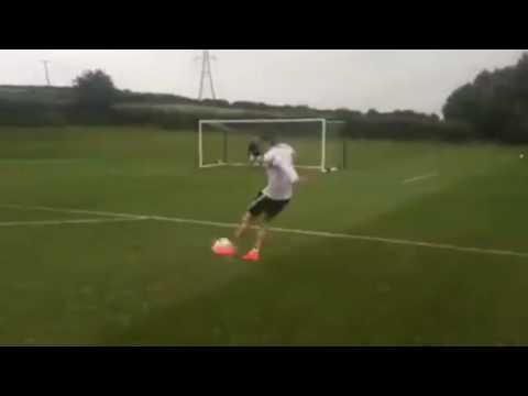 بالفيديو احتفال جنونى للويلزى جاريث بيل بهدف فى مرمى أحد أصدقائه