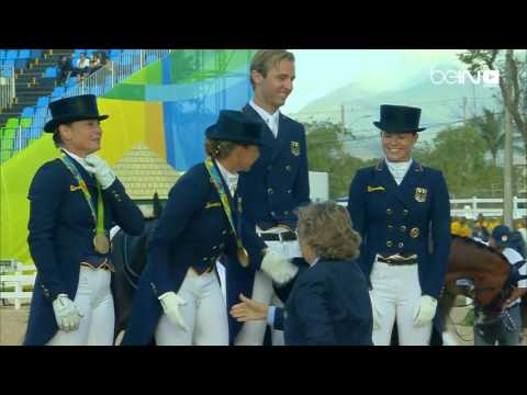 بالفيديو المانيا تحرز ذهبية الفروسية بحصول فرسانها على مجموع يتجاوز 76 نقطة