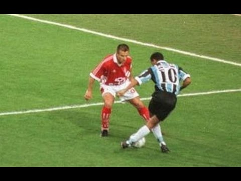 بالفيديو أفضل 20 مراوغة غير متوقعة في التاريخ