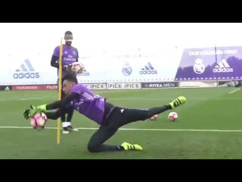 الحارس الأول لريال مدريد يتعافى من إصابته