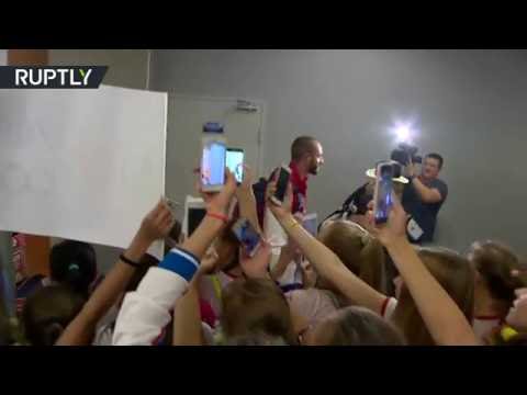 شاهد عودة البعثة الأولمبية الروسية إلى موسكو