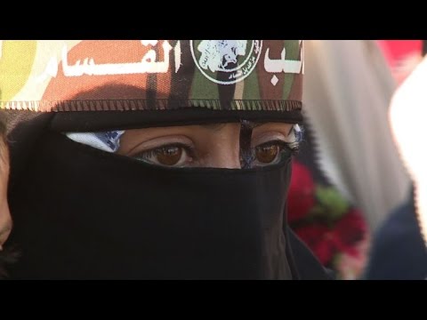 شاهد القسام يكشف عن معاملته للأسرى الاسرائيليين