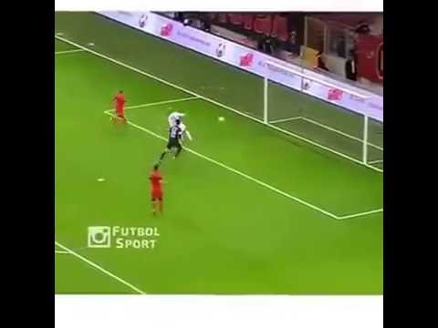 أغرب هدف ضائع بالدورى الاسكتلندى