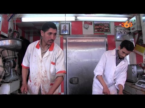 بالفيديو مغربيون يلجؤون لـالگزار لتقطيع الخراف
