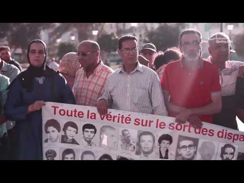 بالفيديو حقوقيون يحتجون على المنعشين العقاريين