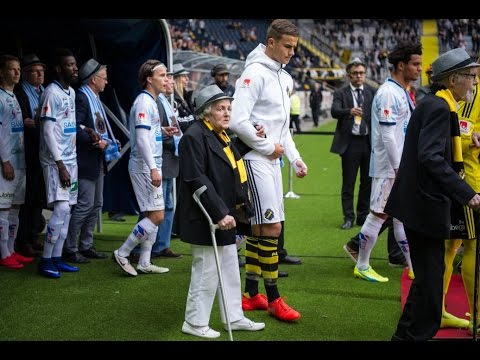 استبدال الأطفال بمشجعين مسنين في مبادرة جديدة