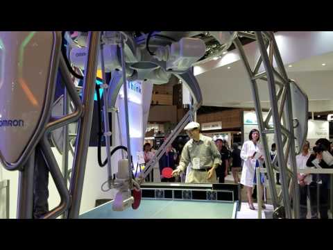 شاهد موسوعة جينيس تضم أول روبوت في العالم لتعليم تنس الطاولة