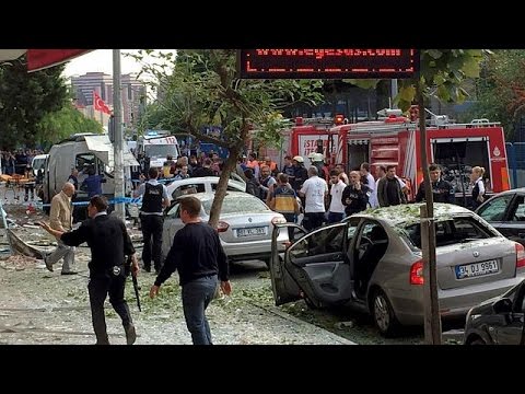 إصابة خمسة أشخاص بجروح