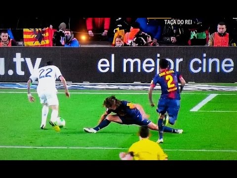 أفضل 20 لقطة للمراوغات في كرة القدم في التاريخ