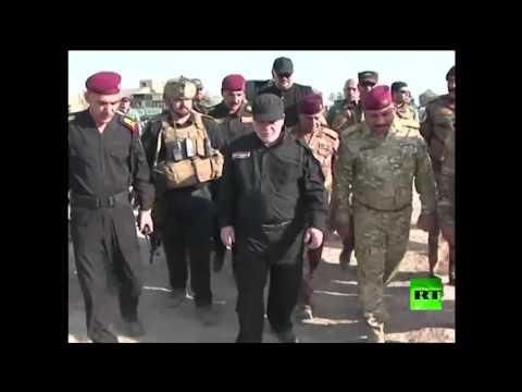 بالفيديو حيدر العبادي يزور القطعات العسكرية قرب الموصل