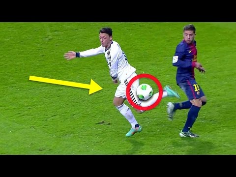 بالفيديو لمسات سحرية لأساطير الكرة تشبه السحر إلى حد كبير