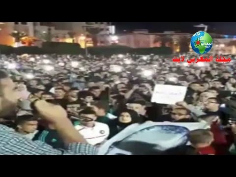 شاهد مظاهرة ليلية لليوم الثاني تضامنًا مع محسن فكري