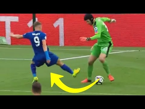 بالفيديو مهارات جنونية لحراس المرمى تُظهر ابداعهم في المراوغة