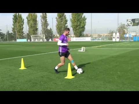 بالفيديو سيرخيو راموس يواصل التأهيل بمفرده فى تدريبات الريال