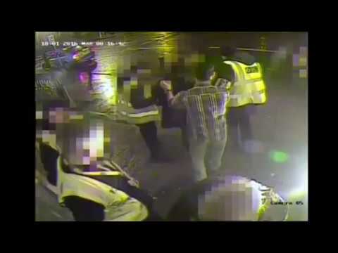 بالفيديو رجل يستدعي امرأة مخمورة لإغتصابها